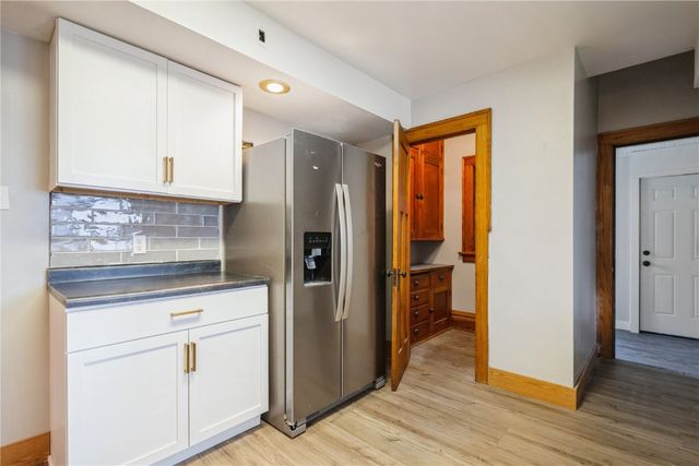 1522 6th Avenue SE, Cedar Rapids, IA 52403