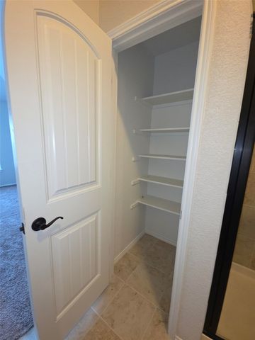 225 Dakota Drive, Waxahachie, TX 75167