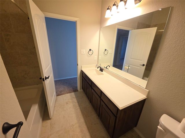 225 Dakota Drive, Waxahachie, TX 75167