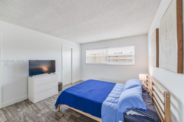 200 NE 12th Ave 6D, Hallandale Beach, FL 33009