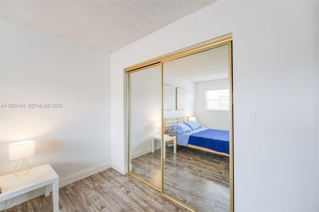 200 NE 12th Ave 6D, Hallandale Beach, FL 33009