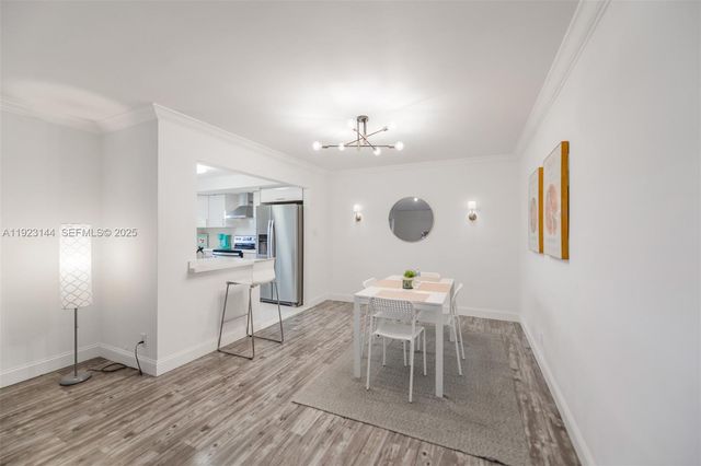 200 NE 12th Ave 6D, Hallandale Beach, FL 33009