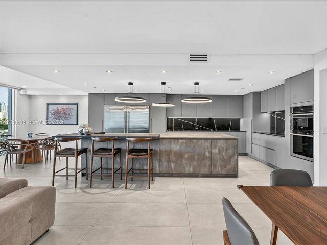 3201 NE 183rd Street 402, Aventura, FL 33160