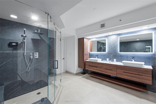 3201 NE 183rd Street 402, Aventura, FL 33160