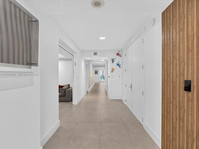 3201 NE 183rd Street 402, Aventura, FL 33160