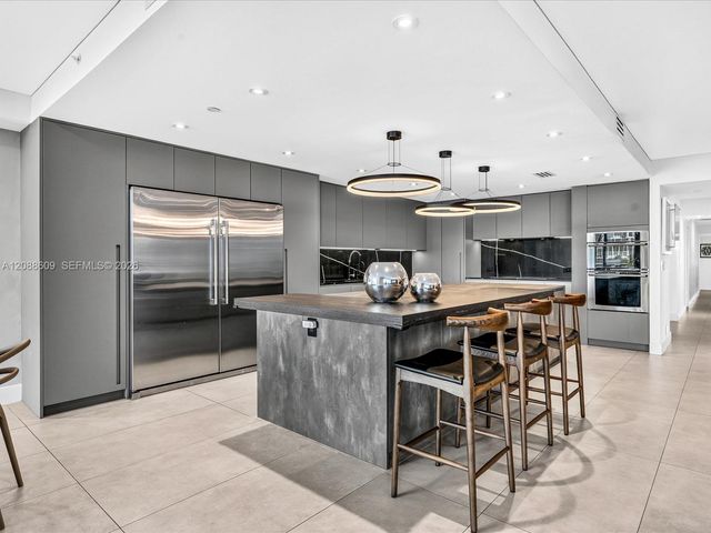 3201 NE 183rd Street 402, Aventura, FL 33160