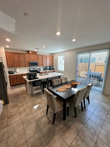 10843 Albano Ln, Stockton, CA 95209