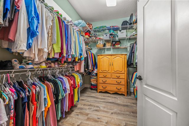 2515 Masters Boulevard, Navarre, FL 32566
