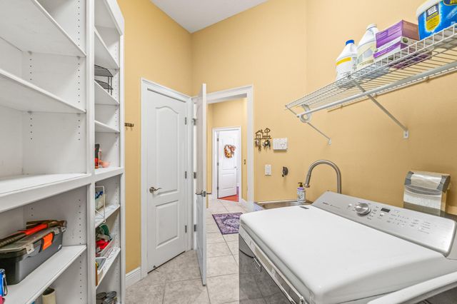 2515 Masters Boulevard, Navarre, FL 32566