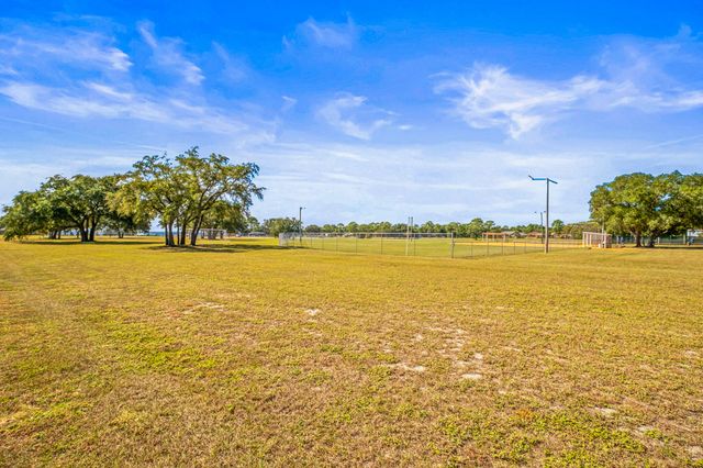 2515 Masters Boulevard, Navarre, FL 32566