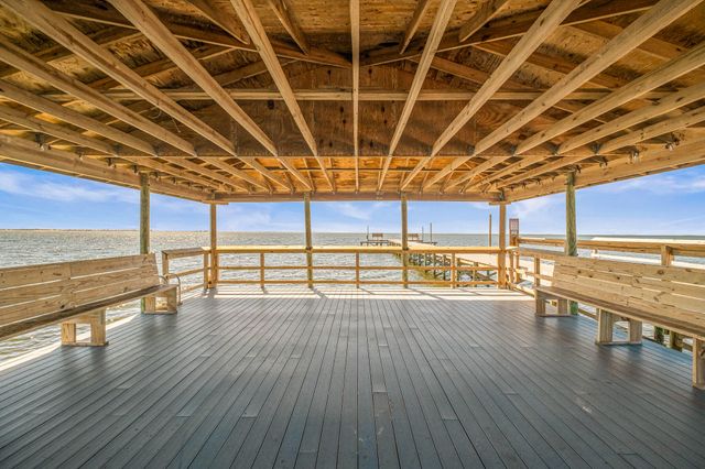 2515 Masters Boulevard, Navarre, FL 32566