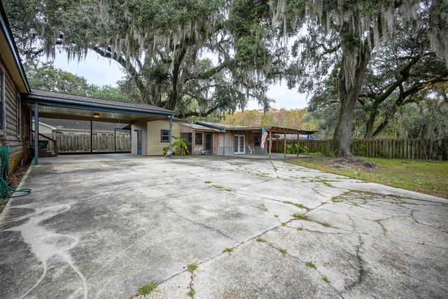 102 Shady Oaks Dr, Pierre Part, LA 70339