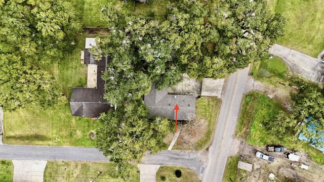 102 Shady Oaks Dr, Pierre Part, LA 70339
