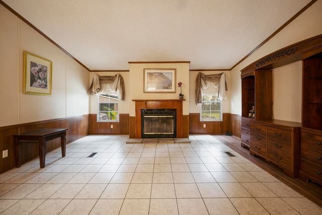 102 Shady Oaks Dr, Pierre Part, LA 70339