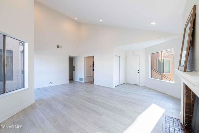 1718 Sinaloa Road 219, Simi Valley, CA 93065