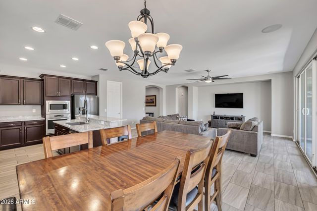 189 W HACKBERRY Avenue, San Tan Valley, AZ 85140