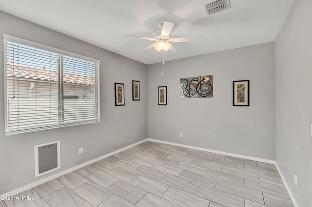 189 W HACKBERRY Avenue, San Tan Valley, AZ 85140