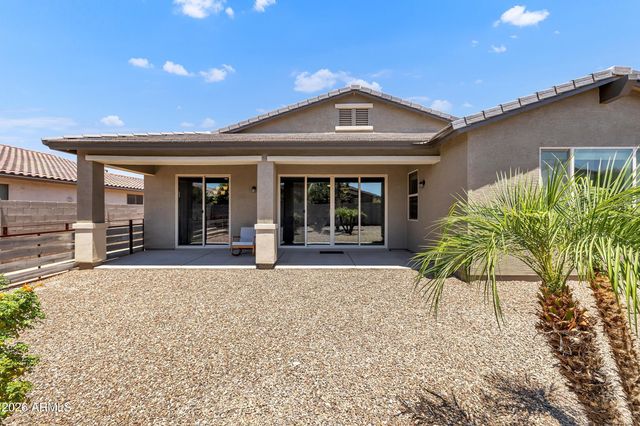 189 W HACKBERRY Avenue, San Tan Valley, AZ 85140