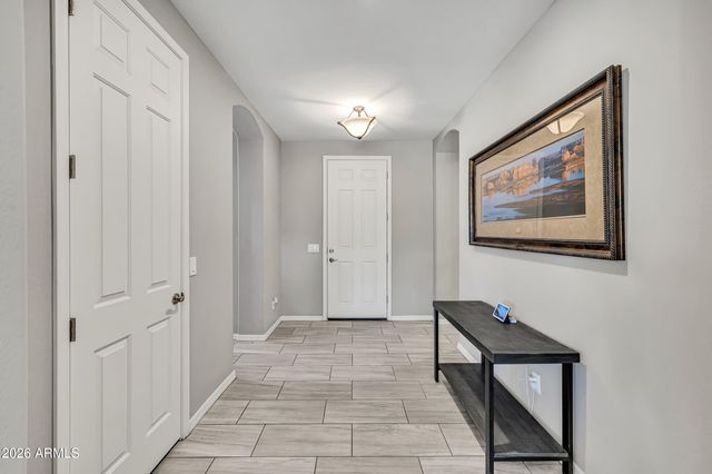189 W HACKBERRY Avenue, San Tan Valley, AZ 85140
