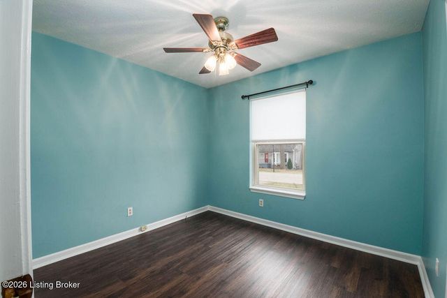 10905 Conti Ln, Louisville, KY 40299