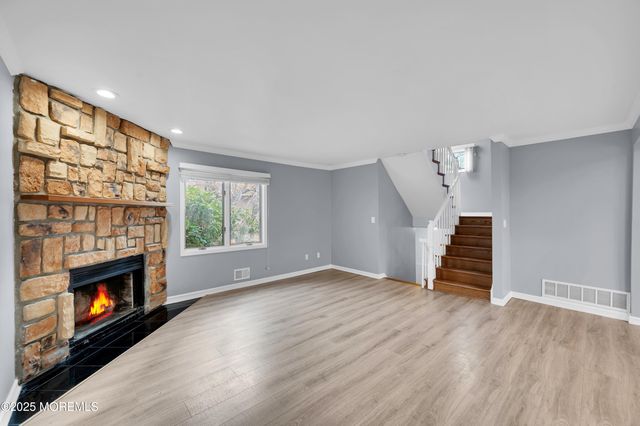 96 Diamond Lane, Old Bridge, NJ 08857