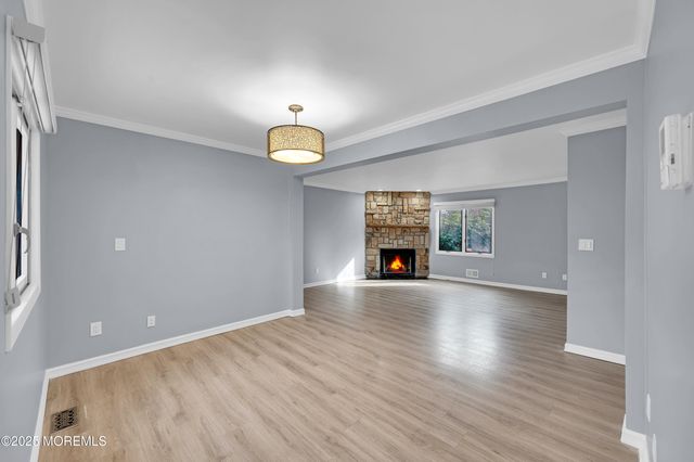 96 Diamond Lane, Old Bridge, NJ 08857