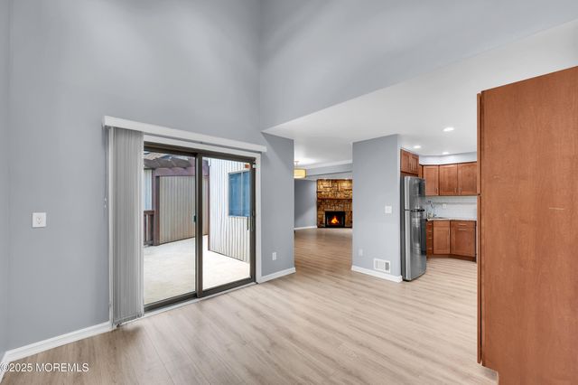 96 Diamond Lane, Old Bridge, NJ 08857