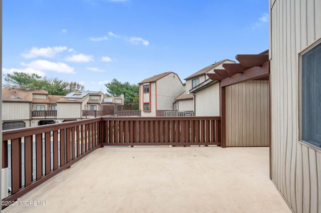 96 Diamond Lane, Old Bridge, NJ 08857