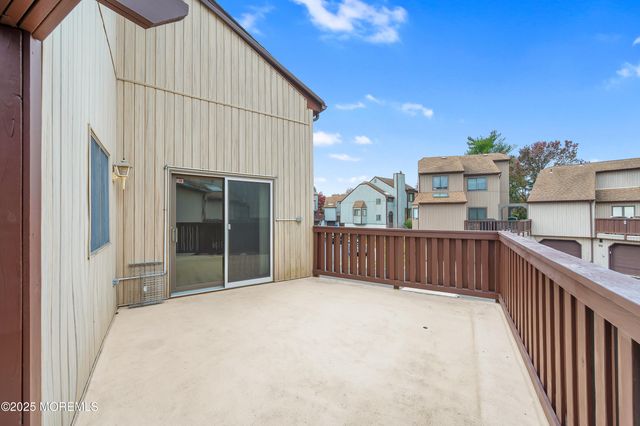 96 Diamond Lane, Old Bridge, NJ 08857