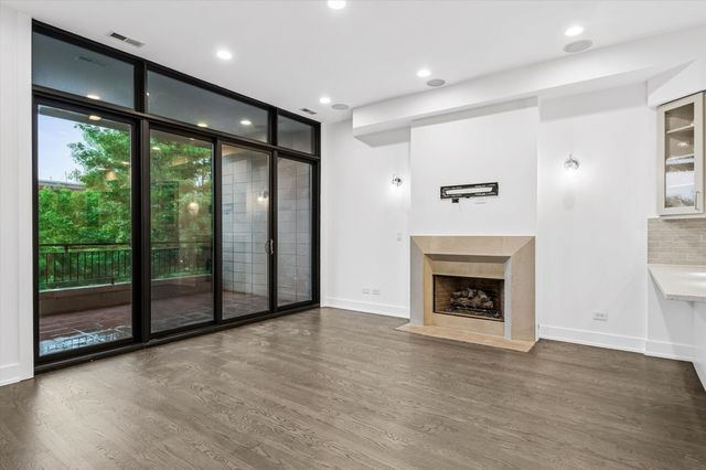 1021 N Wood Street 3, Chicago, IL 60622