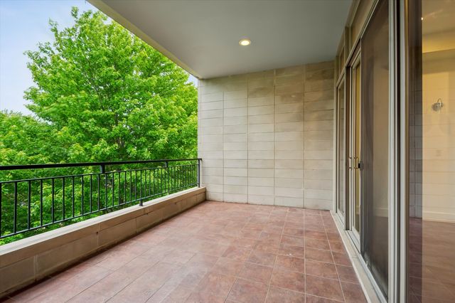 1021 N Wood Street 3, Chicago, IL 60622