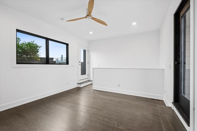 1021 N Wood Street 3, Chicago, IL 60622