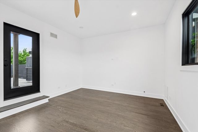 1021 N Wood Street 3, Chicago, IL 60622