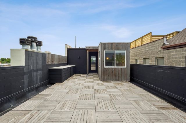 1021 N Wood Street 3, Chicago, IL 60622