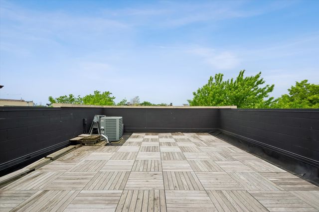 1021 N Wood Street 3, Chicago, IL 60622