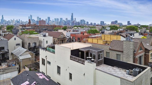 1021 N Wood Street 3, Chicago, IL 60622