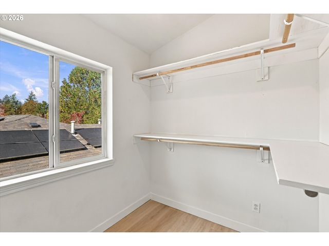 10130 Sw CYNTHIA St, Beaverton, OR 97008