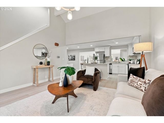 10130 Sw CYNTHIA St, Beaverton, OR 97008