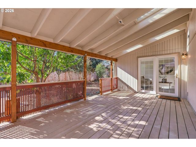 10130 Sw CYNTHIA St, Beaverton, OR 97008