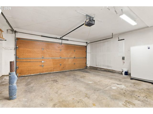 10130 Sw CYNTHIA St, Beaverton, OR 97008