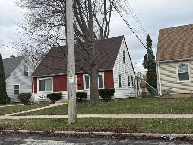 5729 N 56th STREET, Milwaukee, WI 53218