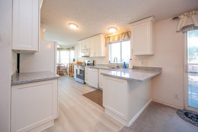 4010 Lakeview Dr, Ione, CA 95640