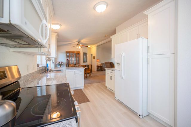 4010 Lakeview Dr, Ione, CA 95640