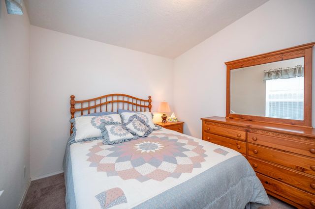 4010 Lakeview Dr, Ione, CA 95640