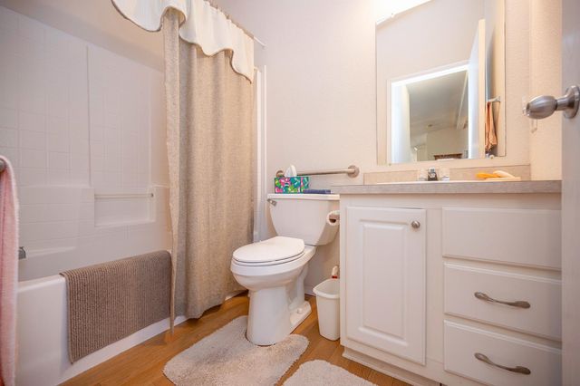 4010 Lakeview Dr, Ione, CA 95640