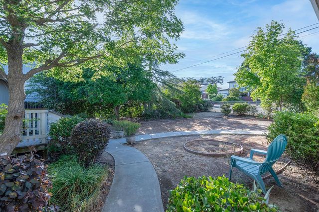 4010 Lakeview Dr, Ione, CA 95640