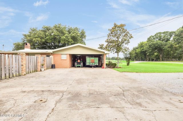 6166 Louisiana 93, Arnaudville, LA 70512