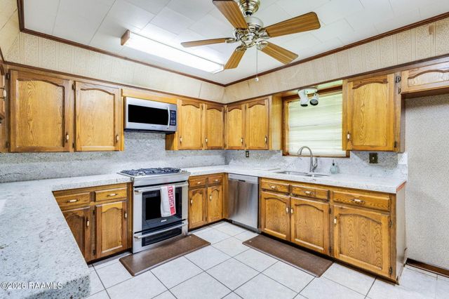 6166 Louisiana 93, Arnaudville, LA 70512