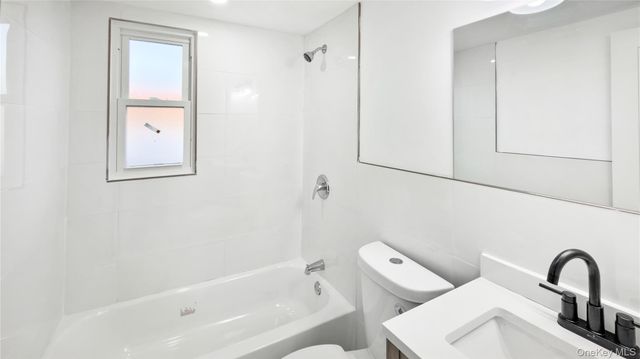 15 Circle Drive, Hempstead, NY 11550