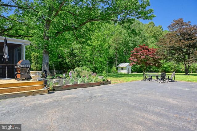 655 BUMPASS RD, Bumpass, VA 23024